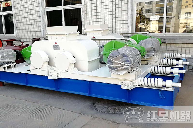 每小时200吨对辊制砂机多少钱一台？附型号和技术参数