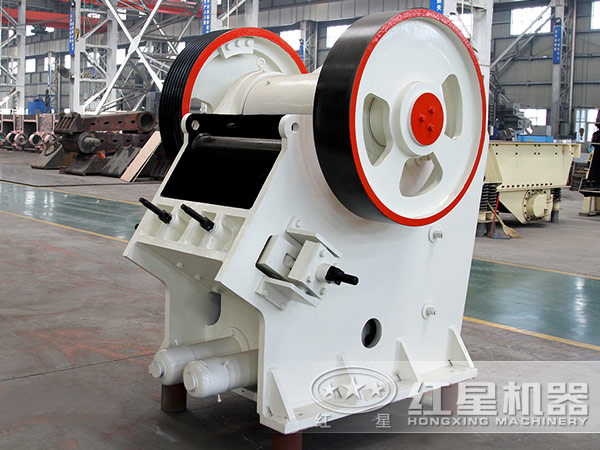 对比传统鄂破机，新一代欧版鄂式破碎机具有哪些优势？