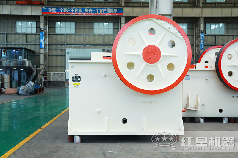 小型粉碎机多少钱？有哪几种设备型号可以选择?
